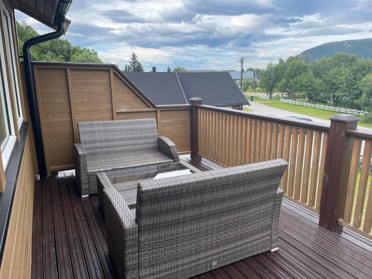 Pa Taket Overnatting Sorkjosen Exterior photo
