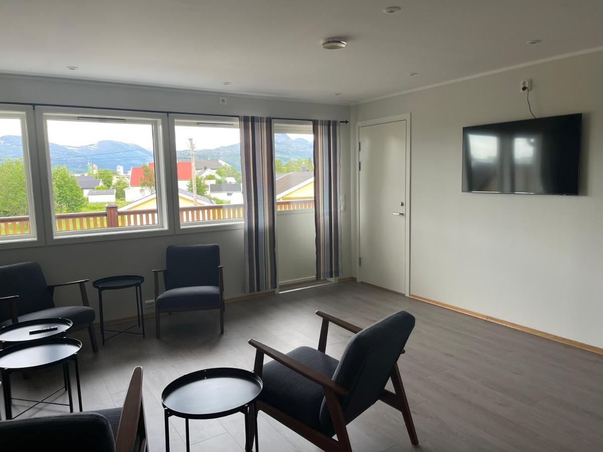 Pa Taket Overnatting Sorkjosen Exterior photo